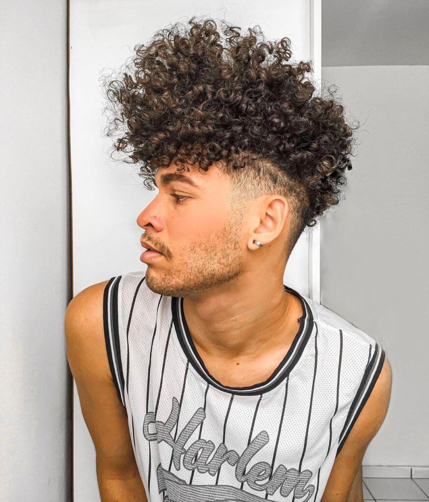 Cabelo cacheado best sale masculino loiro