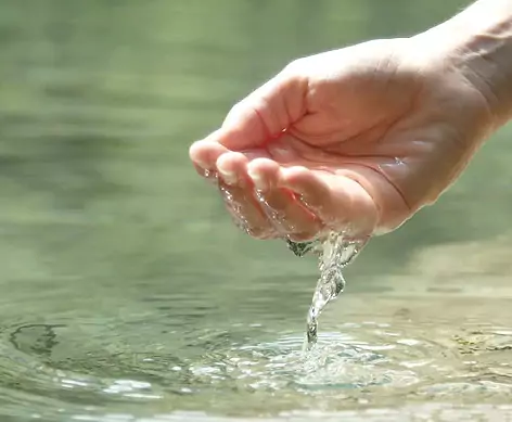 para que serve agua termal
